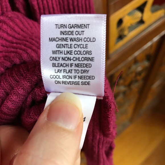 World Unity Long-Sleeve Ribbed Lace Detail Tunic - Picture 5 of 7